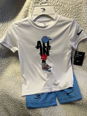 NWT 3 Brand 2 Piece Set Shorts and T-Shirt Size 4 Blue and White